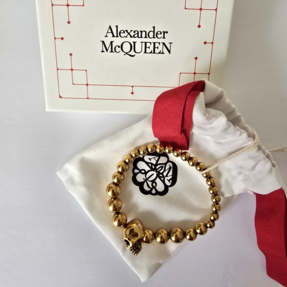 Alexander McQueen Skull Bracelet Gold - Picture 4 of 7